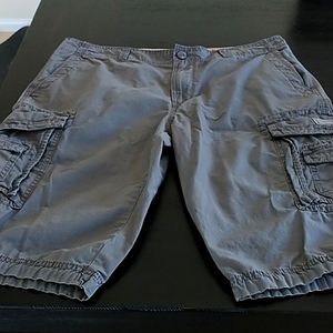 Men's Sz 36 Union Bay shorts in  a slate grey. Good used condition.